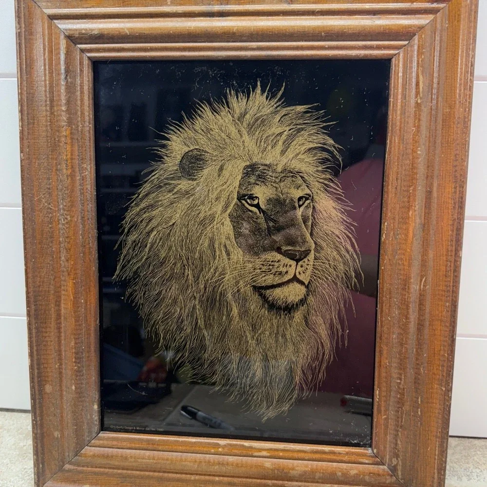 Vintage 1980 Liberty Design & Mirror Co Lion Etched Glass Black Mirror Wood Fram